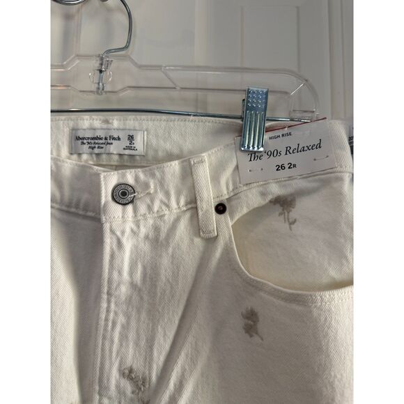 Abercrombie & Fitch 90s Relaxed Hi Rise Jeans Floral Embroidery, Size 26 2R, NWT - Picture 7 of 10